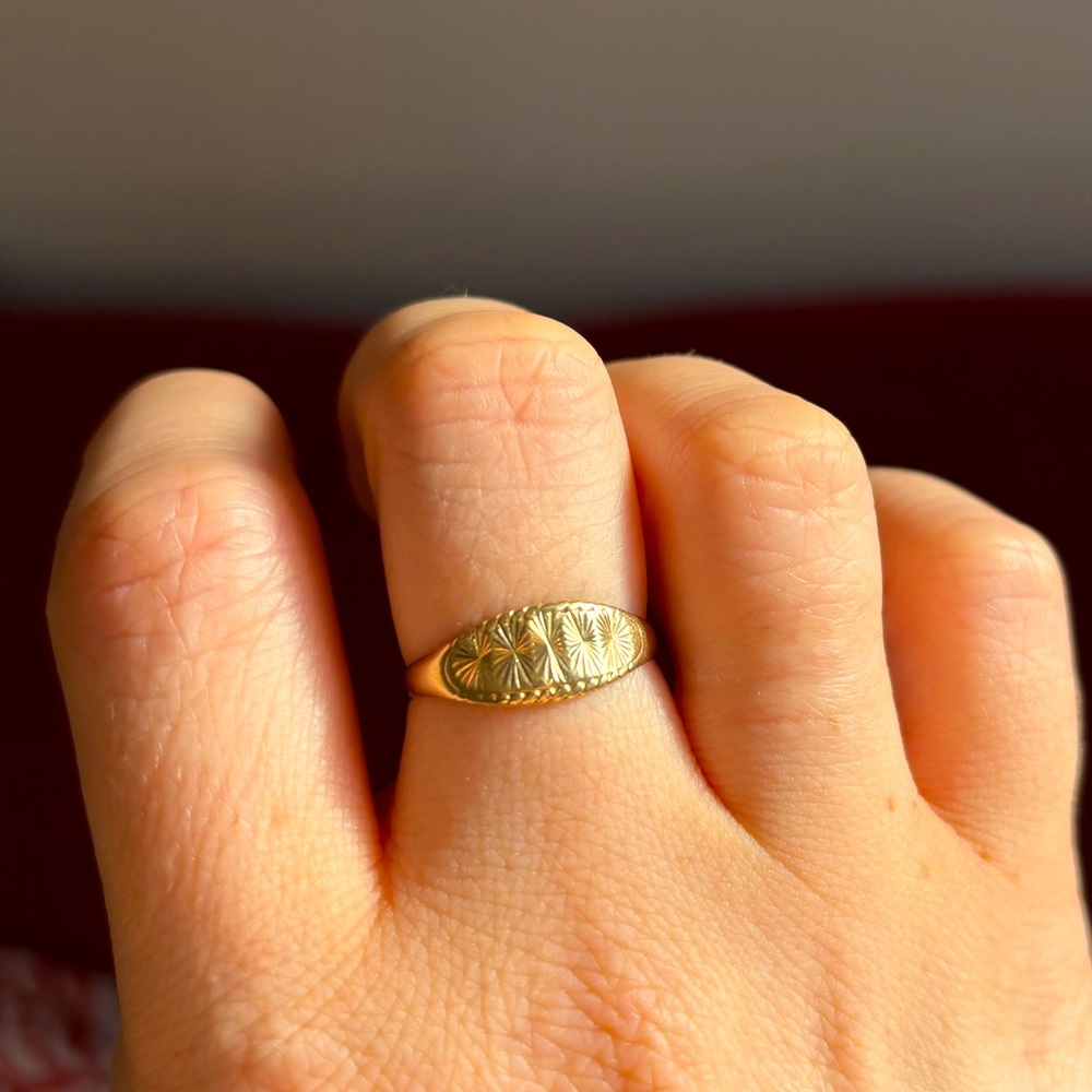 9ct Celestial Vintage Gold Ring